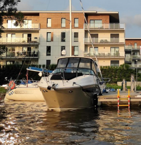 Port View - widok, 15m do jeziora, ogródek, garaż, Netflix i Prime in Eylau